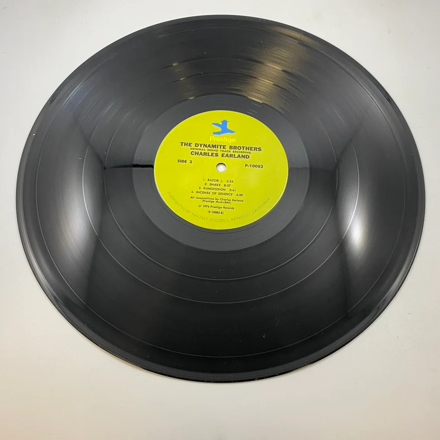 Charles Earland – The Dynamite Brothers (Original Motion Picture Soundtrack Recording) LP USED Vinyl VG+/VG+ - Image 4