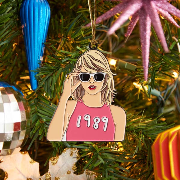 Taylor 1989 Enamel Ornament - Image 2