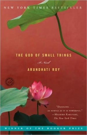 The God of Small Things - Paperback